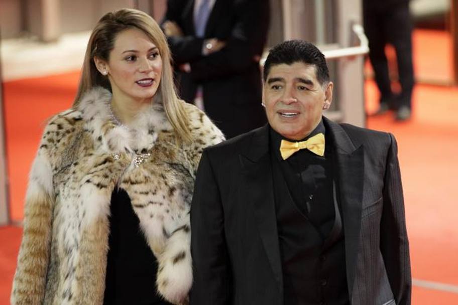 Diego Armando Maradona e la compagna Rocio Oliva. Afp